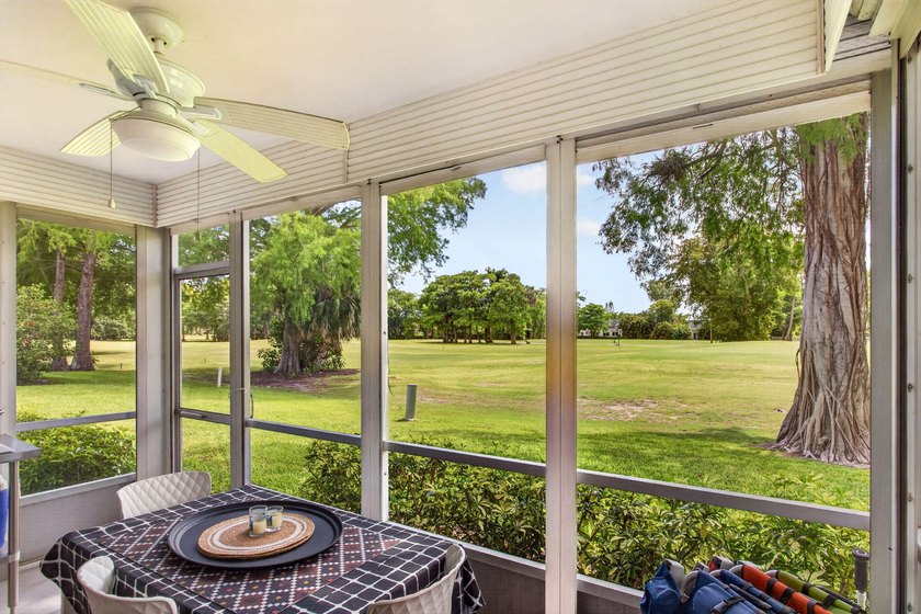 Enjoy easy living in this contemporary 3 bed, 2 bath garden - photo 28