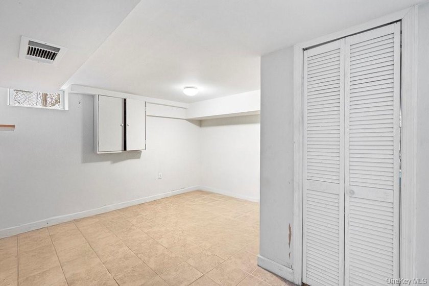 Welcome to 43 Van Nostrand Avenue, an updated 3-bedroom - photo 21