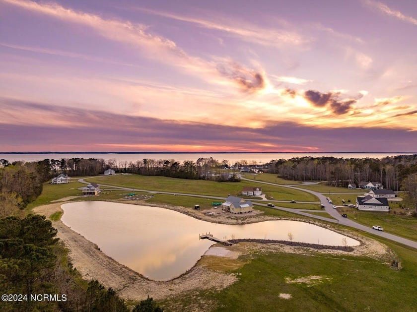 LAKEFRONT HOMESITE! Elevated homesite in a riverfront - photo 4