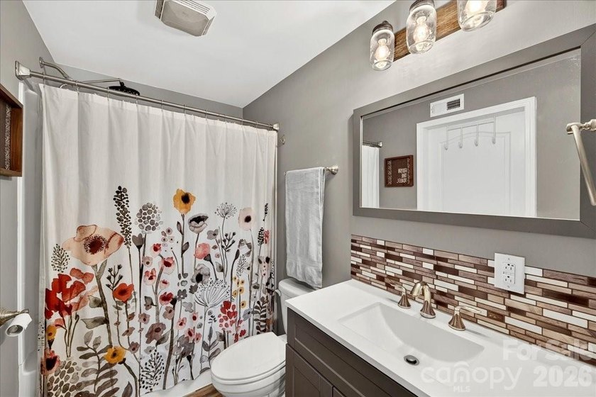 **Welcome home to this beautifully updated townhome in Fort - photo 44