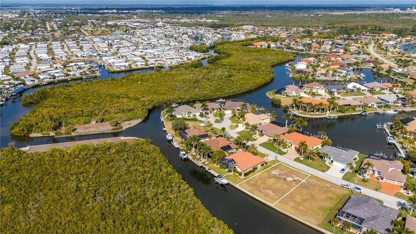 One of the best waterfront locations in Burnt Store Isles to - photo 9