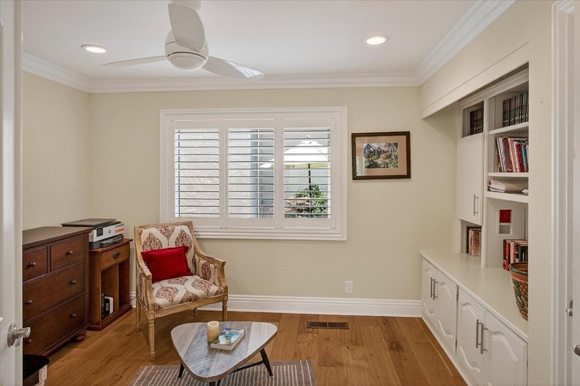 Perfection!! End unit in The Villages! Beautifully updated - photo 15