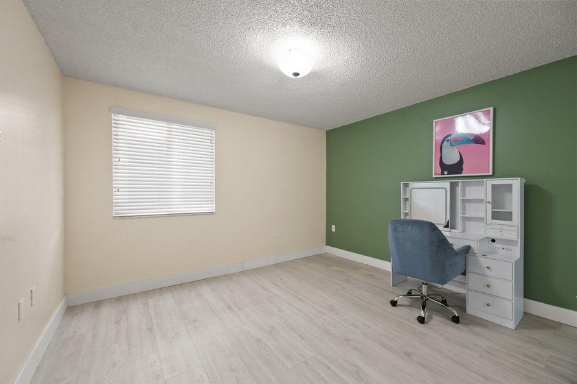 Great for investors rent right away with no waiting period - photo 16