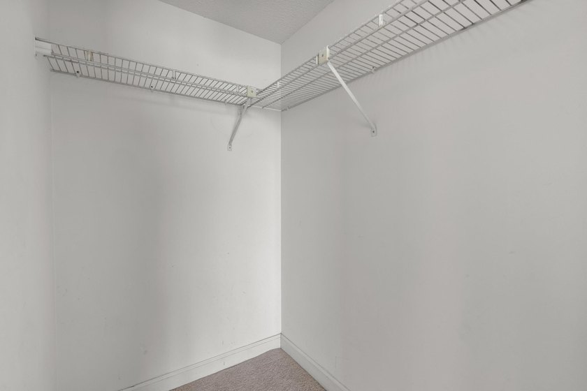 SURFMASTER CONDO - OCEANFRONT Bring your vision and designer - photo 22