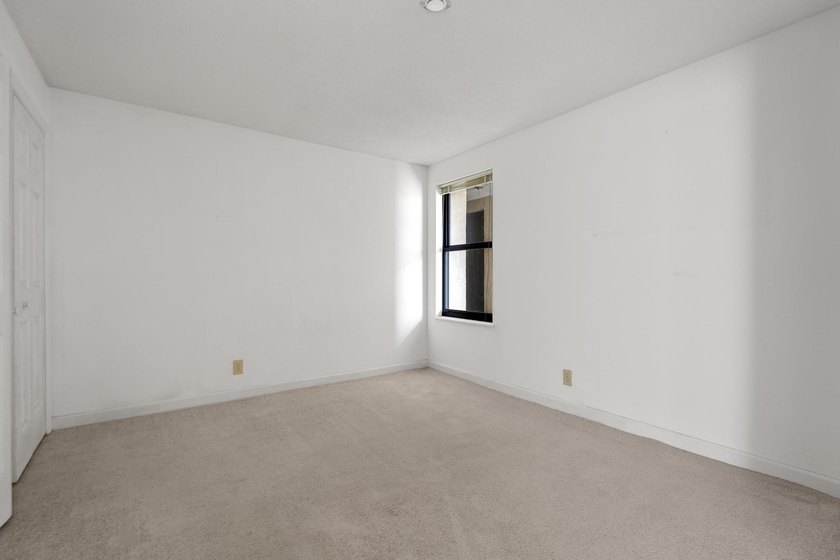 SURFMASTER CONDO - OCEANFRONT Bring your vision and designer - photo 23