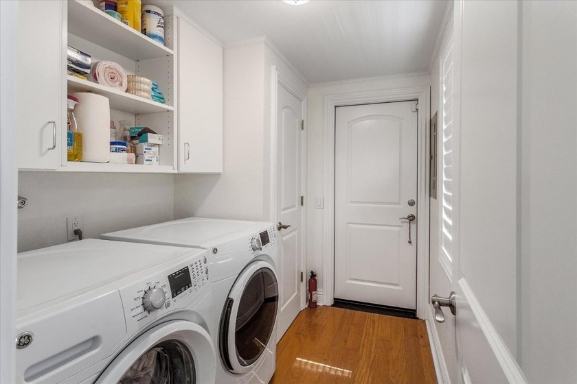 Perfection!! End unit in The Villages! Beautifully updated - photo 26