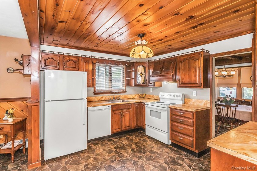 LOCATION!!! Nestled on a quiet dead end street this charming - photo 6