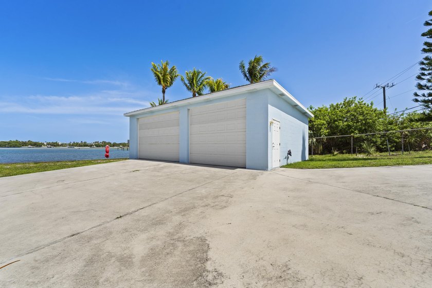 A truly rare waterfront redevelopment opportunity on prestigious - photo 24