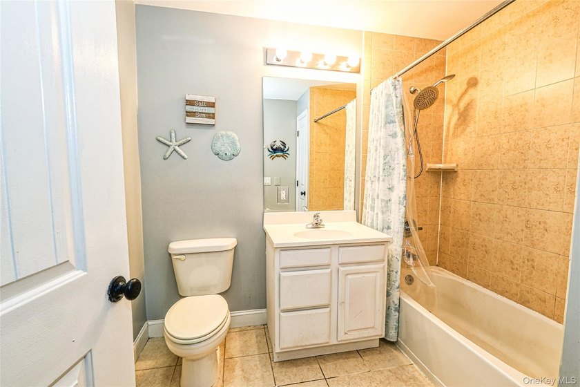 Welcome to Oak Street Commons - a highly sought-after community - photo 14