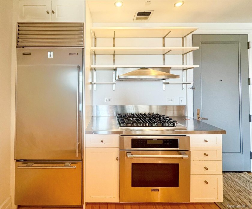 Brooklyn living at its best. Don't let the term *studio* fool - photo 9