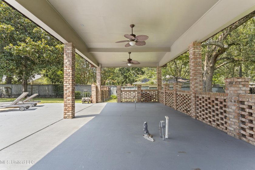 Bayou View Beauty - Perfect for Large or Multi-Generational - photo 4