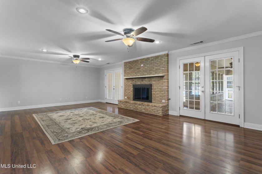 Bayou View Beauty - Perfect for Large or Multi-Generational - photo 8