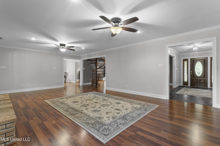 Bayou View Beauty - Perfect for Large or Multi-Generational - photo 10