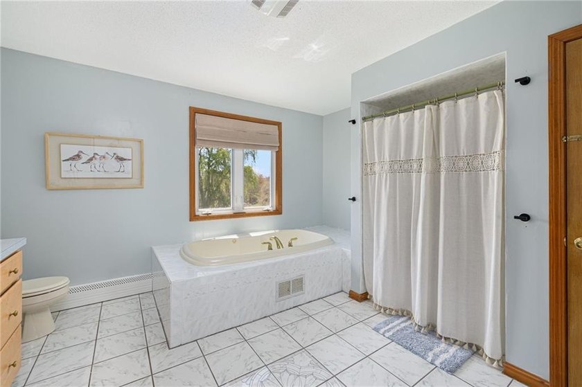 Nestled at the end of a quiet cul-de-sac in desirable North - photo 34