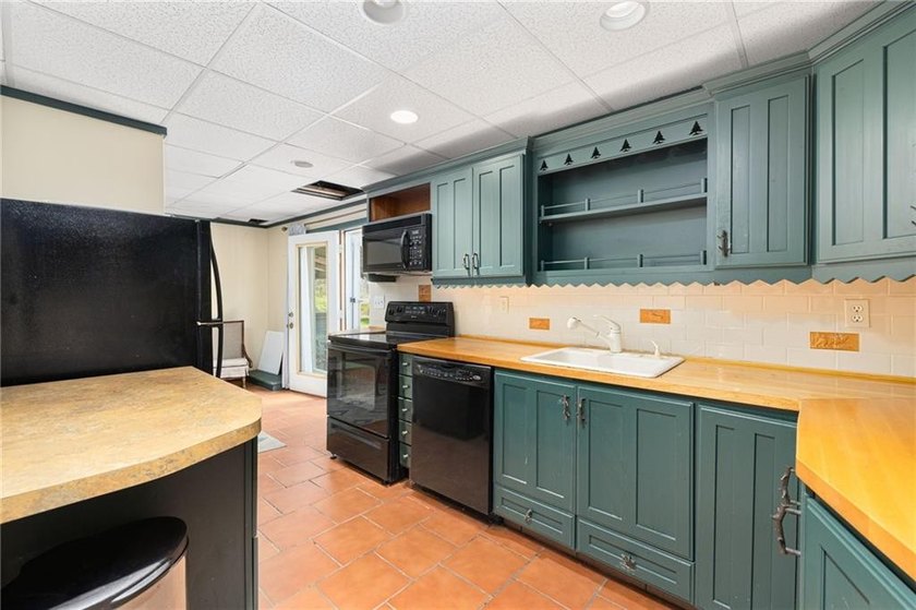 Nestled at the end of a quiet cul-de-sac in desirable North - photo 36