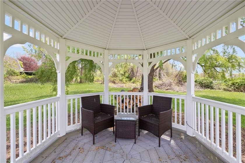 Nestled at the end of a quiet cul-de-sac in desirable North - photo 42