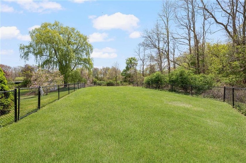 Nestled at the end of a quiet cul-de-sac in desirable North - photo 45