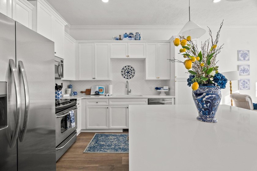 Welcome to your GORGEOUS coastal beach retreat! This elegant - photo 13