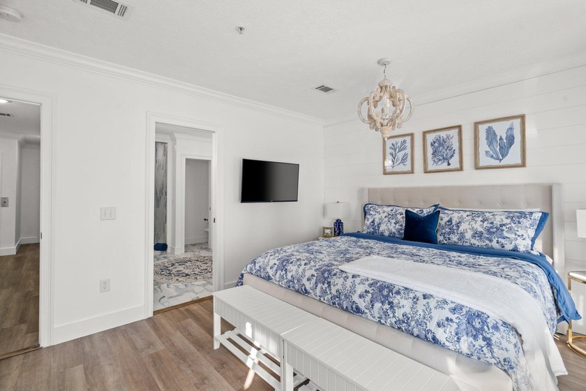 Welcome to your GORGEOUS coastal beach retreat! This elegant - photo 25
