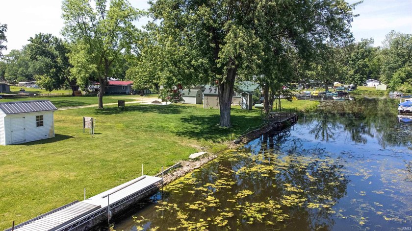 Buildable Channel Lot Alert!! Don't miss this opportunity to - photo 3
