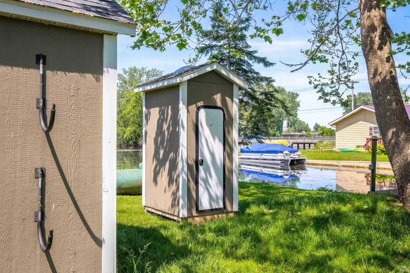 Buildable Channel Lot Alert!! Don't miss this opportunity to - photo 8