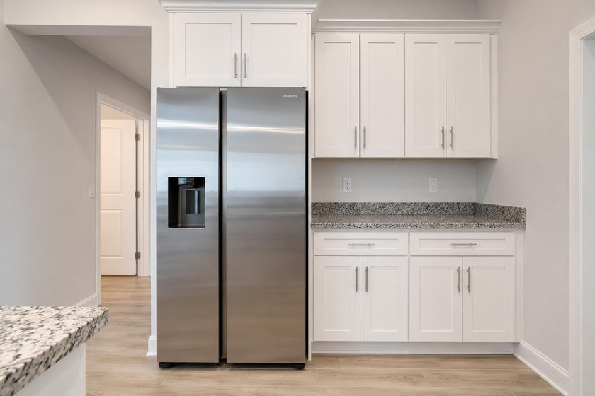 Fabulous Like-New Home located in small quiet Cul de sac. This - photo 7