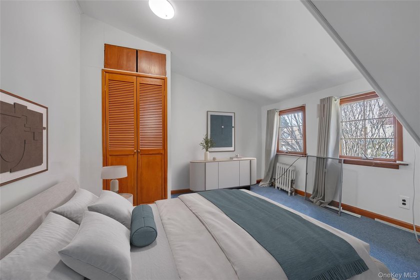 Don't miss this detached single-family residence offering five - photo 11