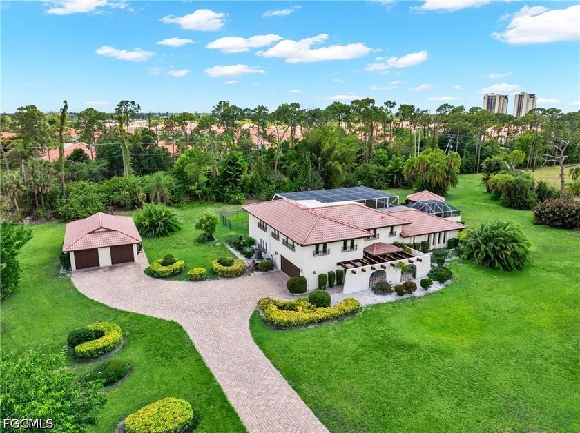 Rare opportunity in Brynwood! Set on one of the community's - photo 3