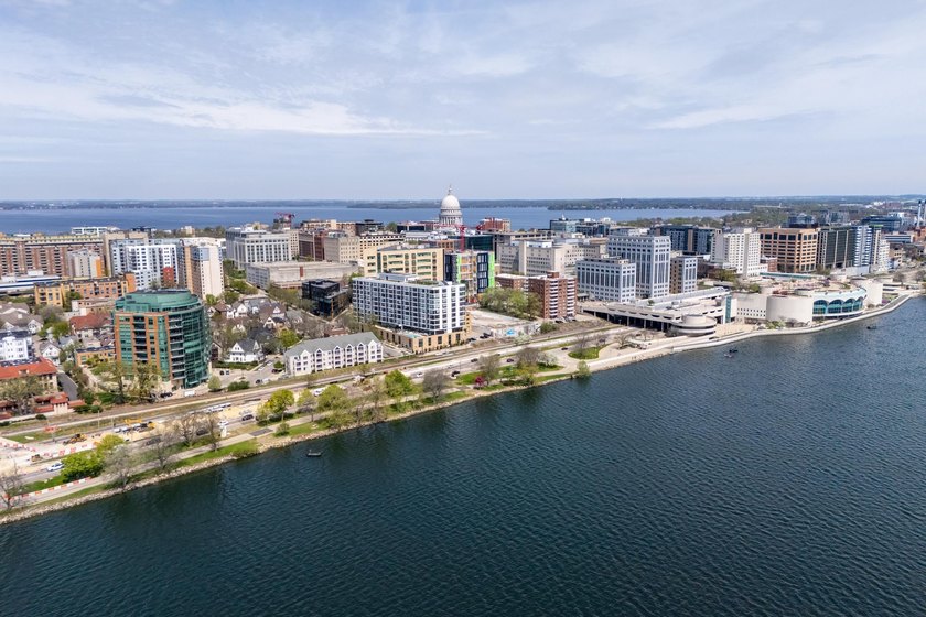 Penthouse #1001 at one of downtown Madison's most sought-after - photo 2