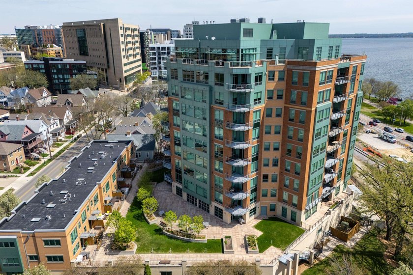 Penthouse #1001 at one of downtown Madison's most sought-after - photo 3