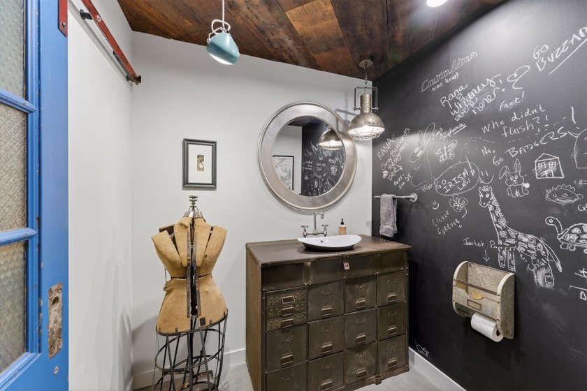 Penthouse #1001 at one of downtown Madison's most sought-after - photo 7