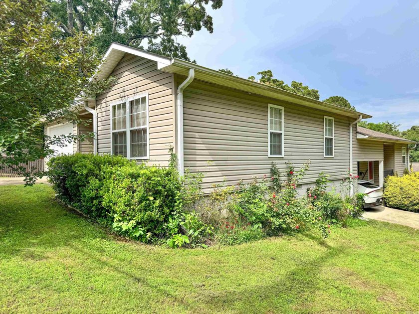 Very well-kept duplex in Heber Springs. This property is within - photo 4
