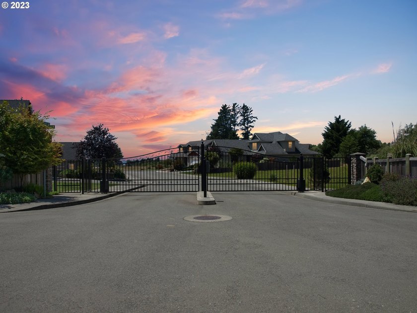 GATED OCEANFRONT SUBDIVISION, Build your custom home on Ocean - photo 3