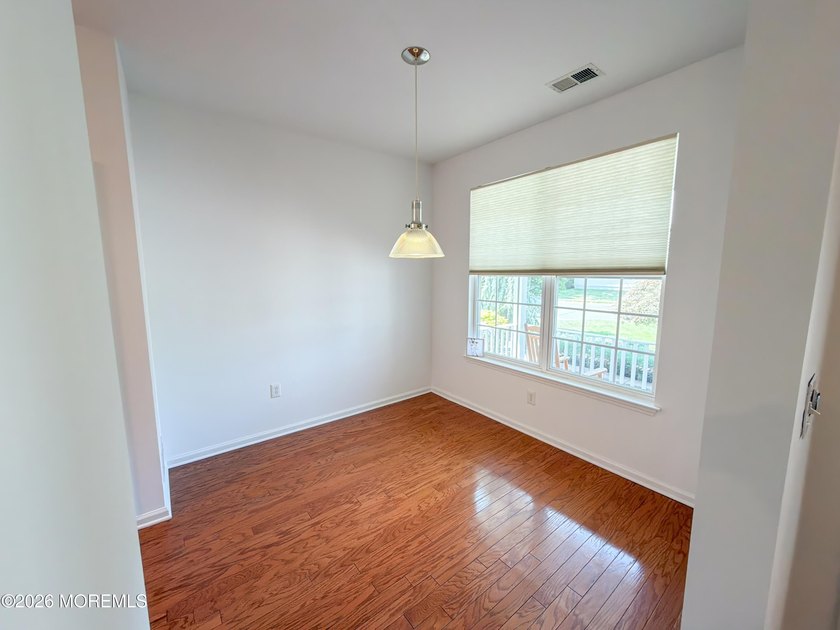 Welcome to this beautifully maintained EXPANDED Wentworth model! - photo 8