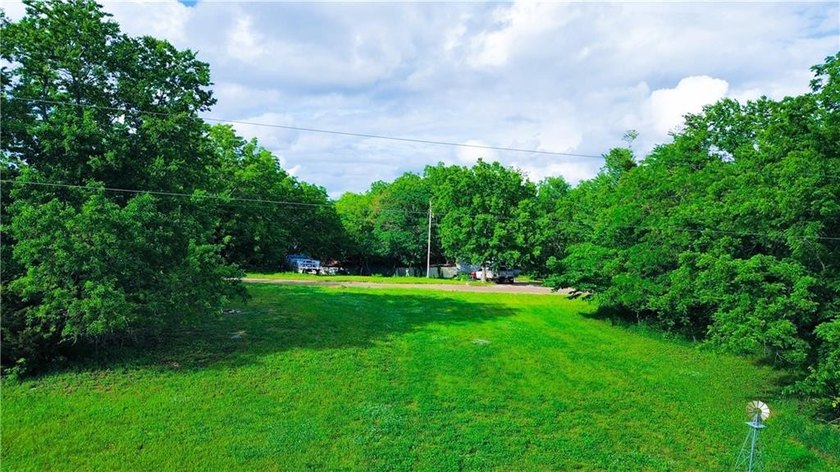 Seller is motivated and ready to make a deal, bring your offer - photo 9