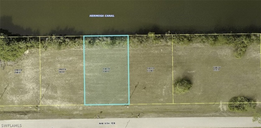 Waterfront residential lot located in north Cape Coral. HUGE - photo 3