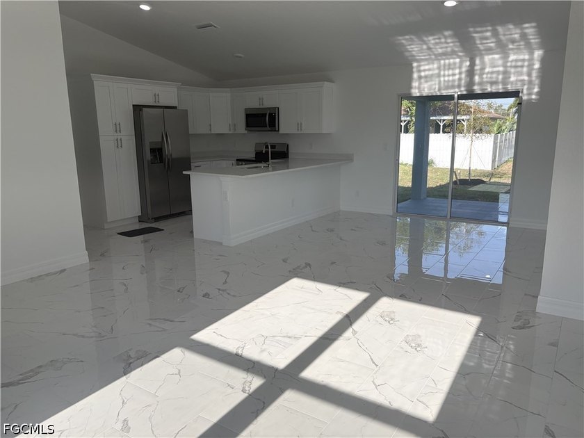 Brand-new 3-bedroom, 2-bath home scheduled for completion by the - photo 4