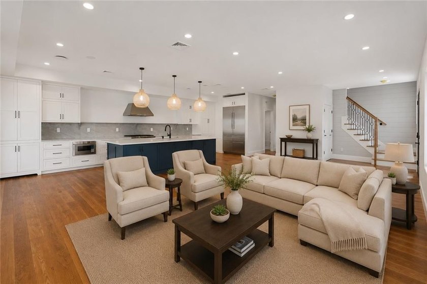This meticulously built 3452 sf new home in Newport's Yachting - photo 15