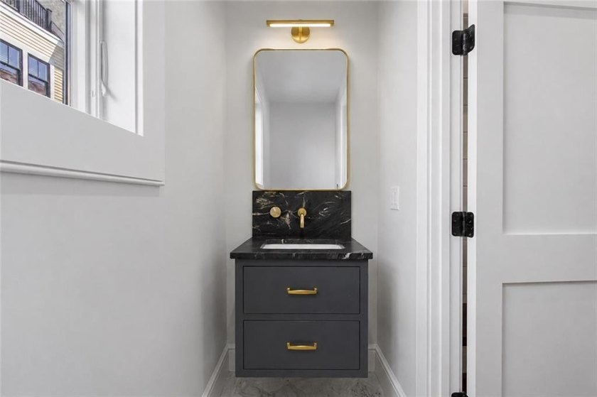 This meticulously built 3452 sf new home in Newport's Yachting - photo 19
