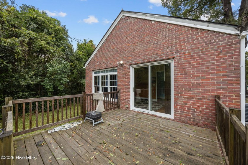 Are you looking for an investment property in the heart of New - photo 30