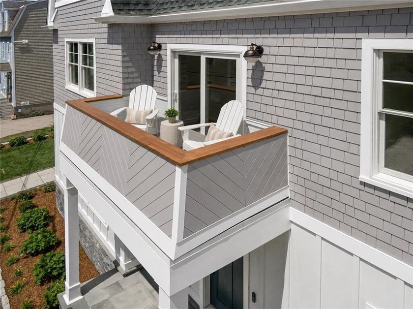 This meticulously built 3452 sf new home in Newport's Yachting - photo 45