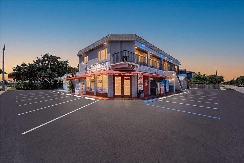Exceptional mixed-use investment opportunity in the rapidly - photo 2