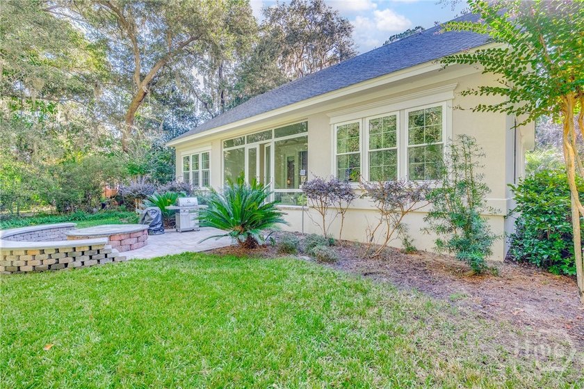 Stunning 4-5 Bedroom, 4.5 bath home. Brick entry way leads into - photo 37
