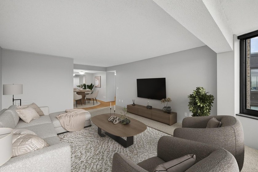 Take in sweeping 9th-floor views and a comfortable, easy-living - photo 4