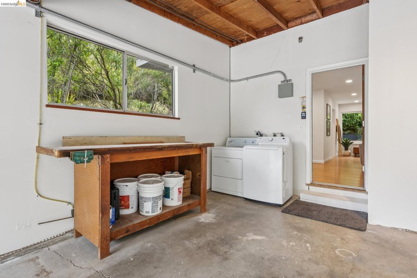 Built in 1968 and on the market for the first time, this - photo 34
