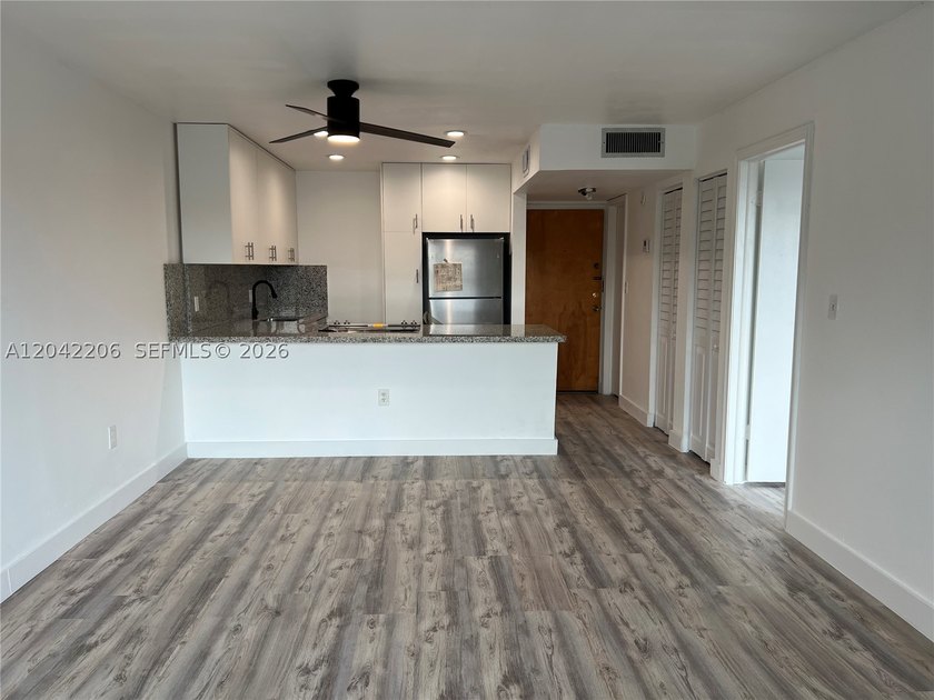 Welcome to your own slice of paradise! Bay Vista Towers is - photo 17