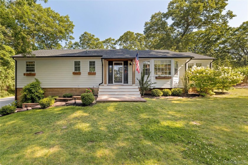 Welcome to this custom, fully renovated ranch offering 3 - photo 2