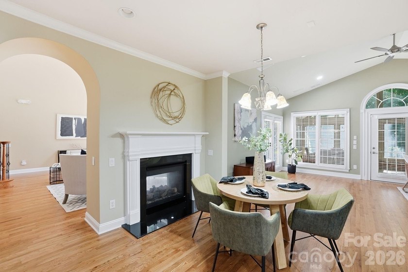 Welcome to this beautifully designed 3-bedroom, 3.5-bath home - photo 12