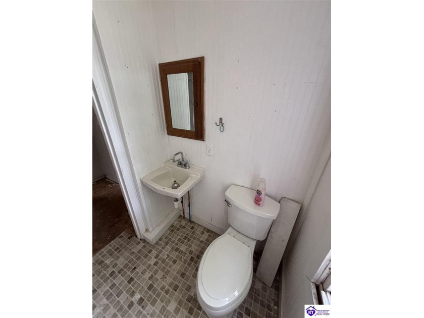 INVESTORS!!! Two bedroom and one bathroom. Needs some work. This - photo 13