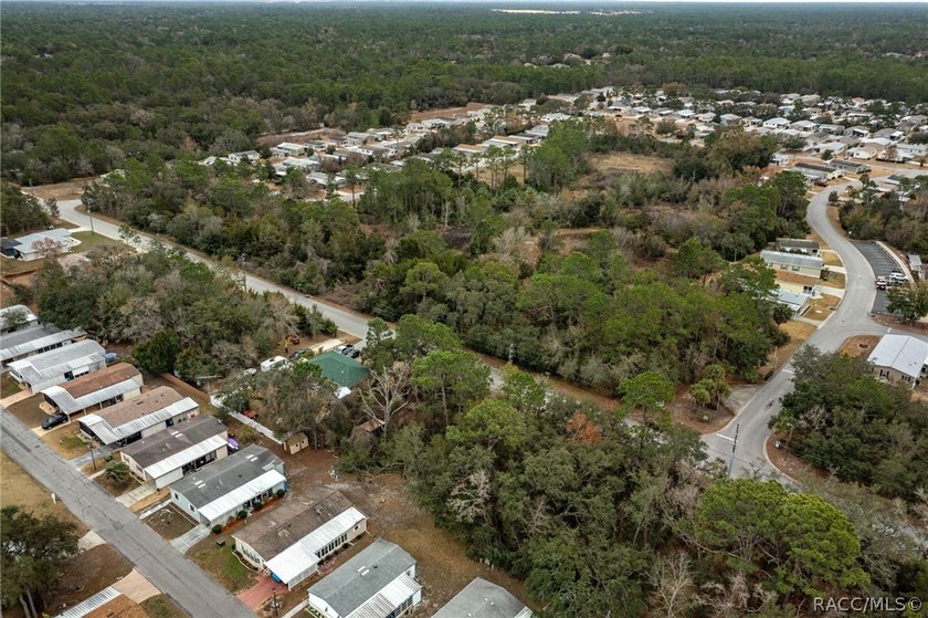 Here is a great building lot for your new single family home - photo 14